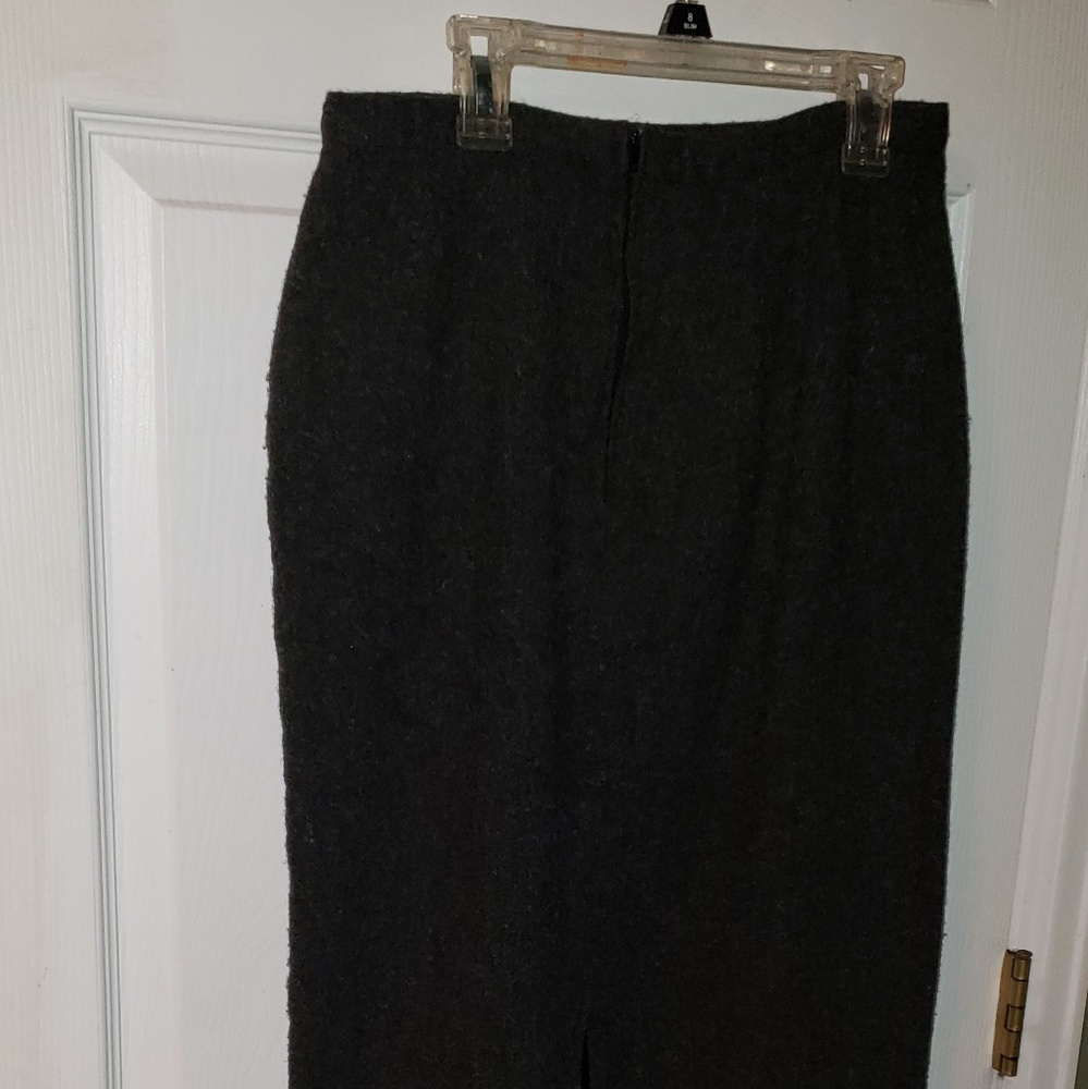 Beautiful 100% wool black skirt